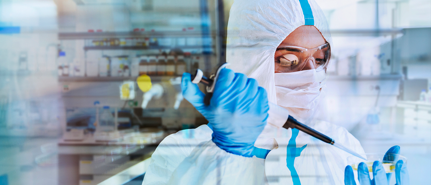 Researcher in a science laboratory. Image: Caiaimage