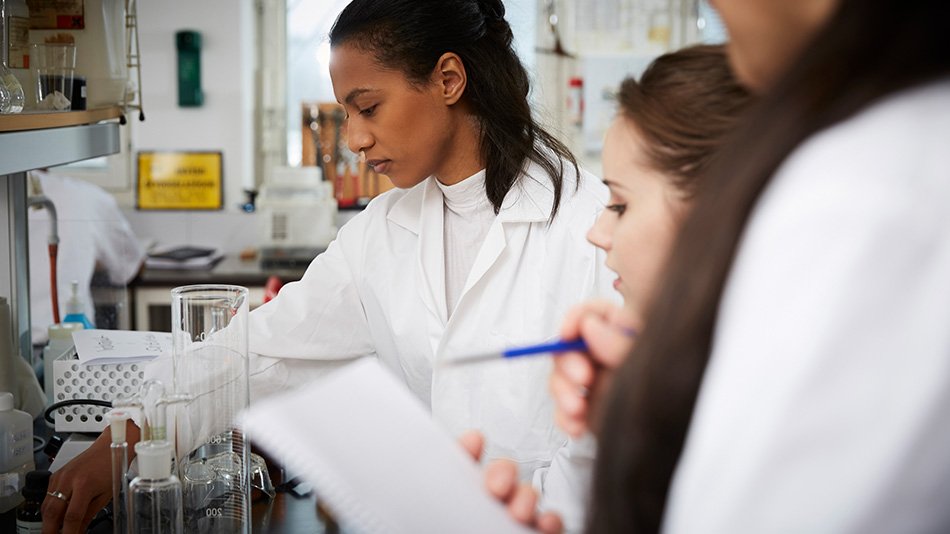 Female scientists in a laboratory