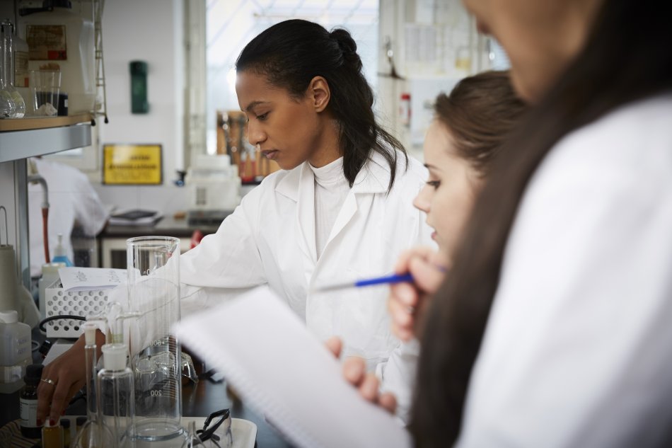 Female scientists in a laboratory